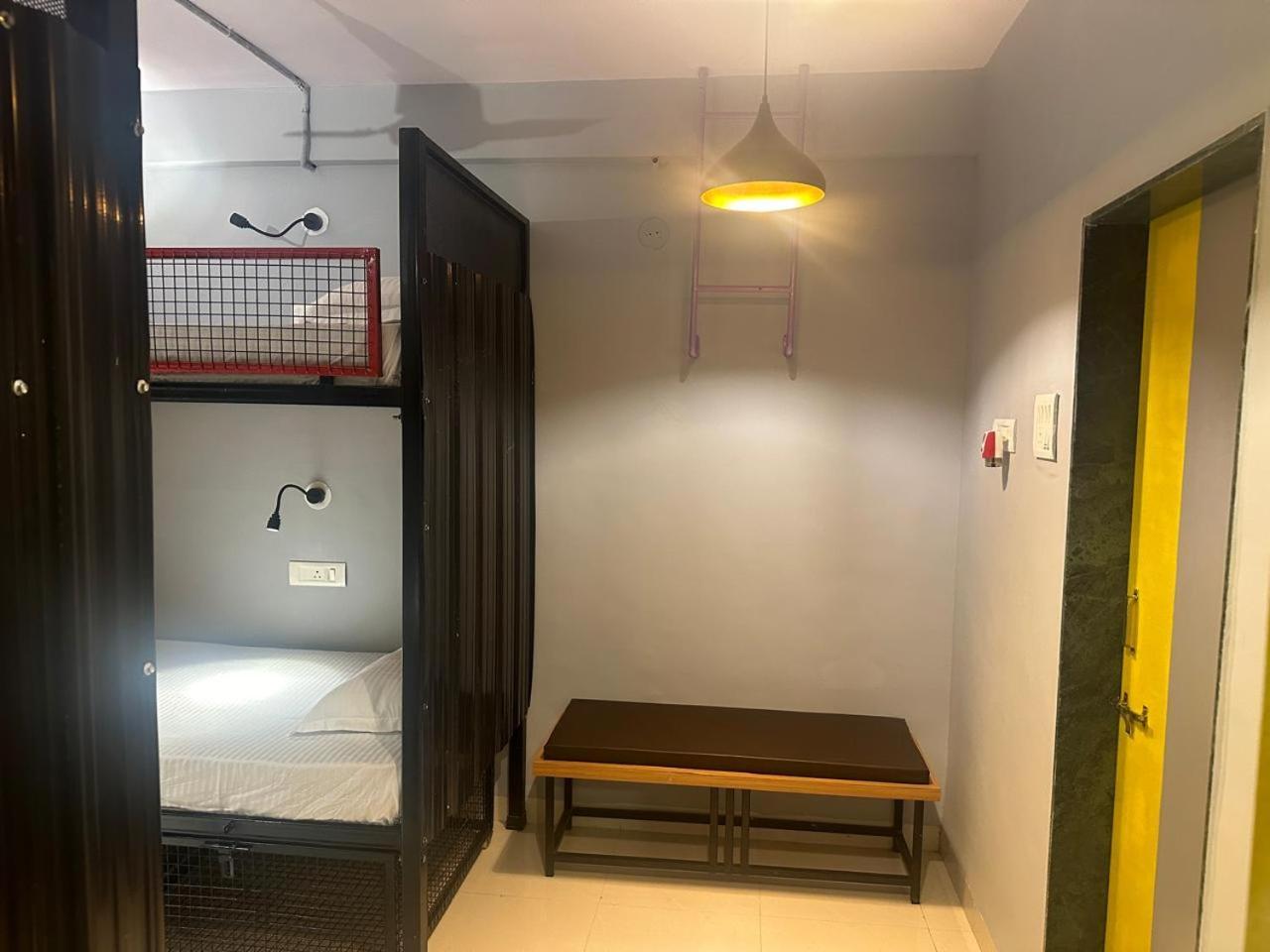 Travotale Hostel And Cowork Koregaonpark Púna Exteriér fotografie