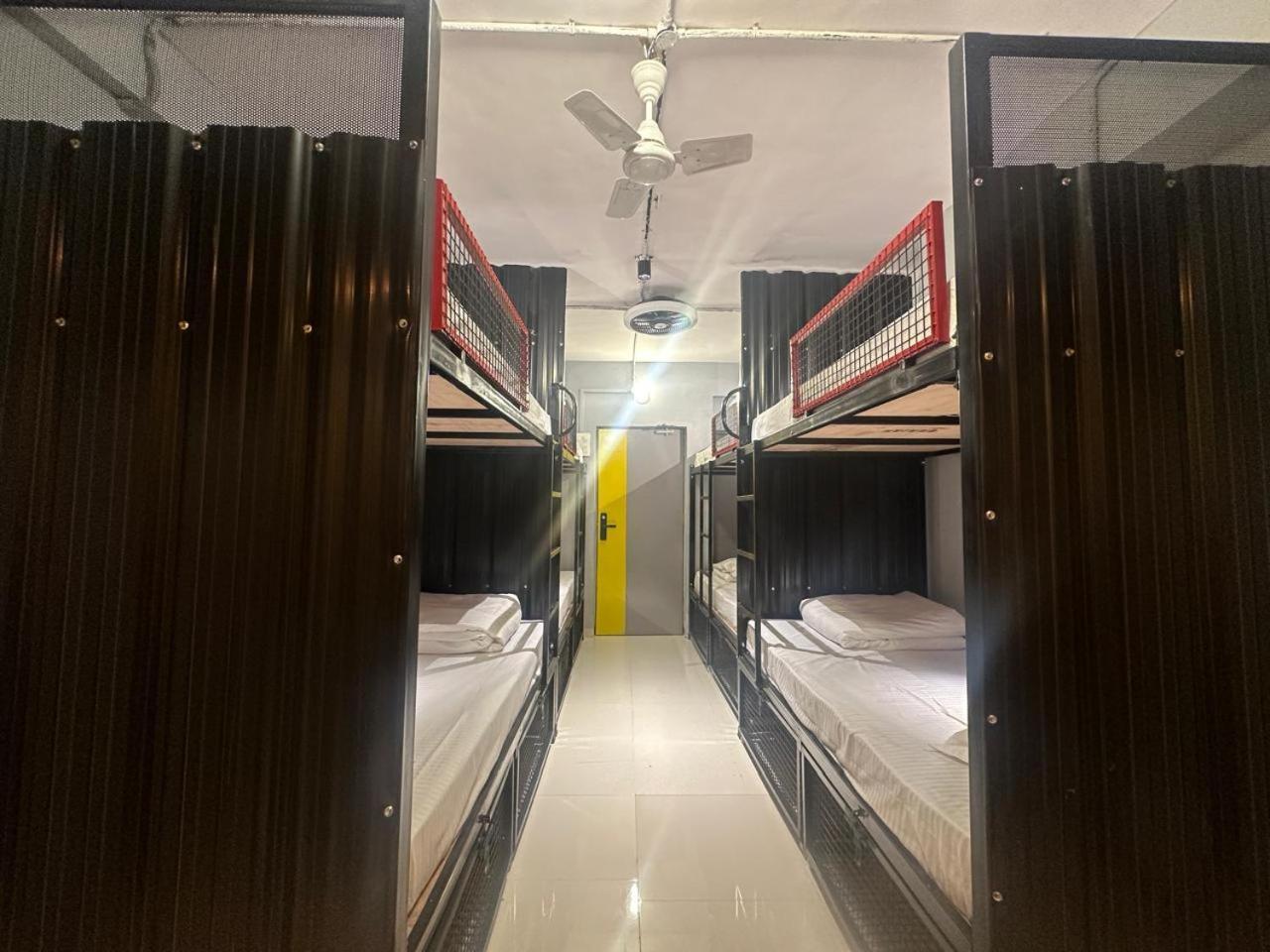 Travotale Hostel And Cowork Koregaonpark Púna Exteriér fotografie